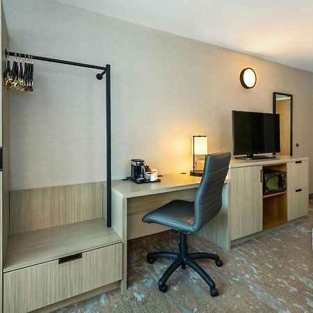 Comfort Inn Laval Exteriör bild