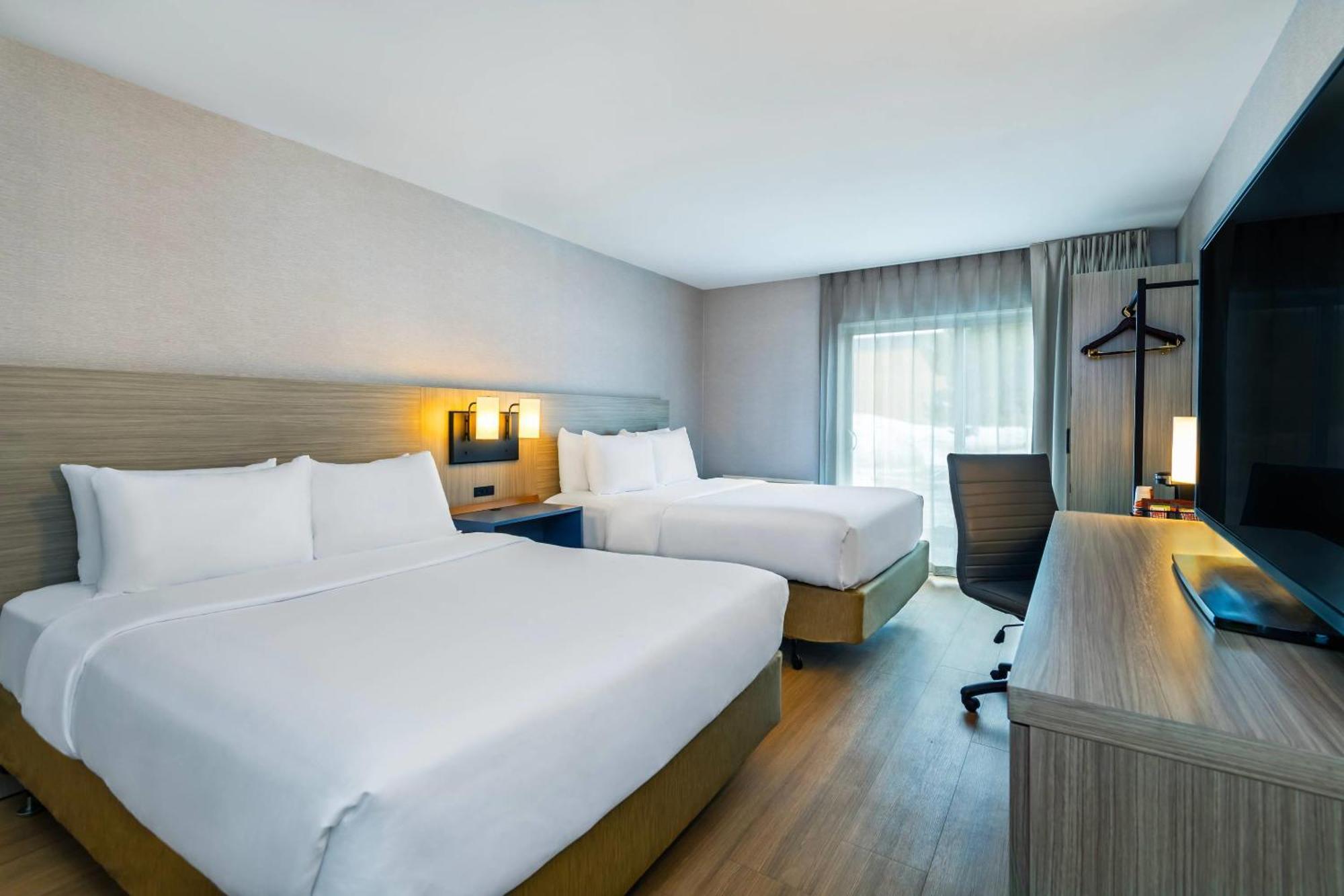 Comfort Inn Laval Exteriör bild