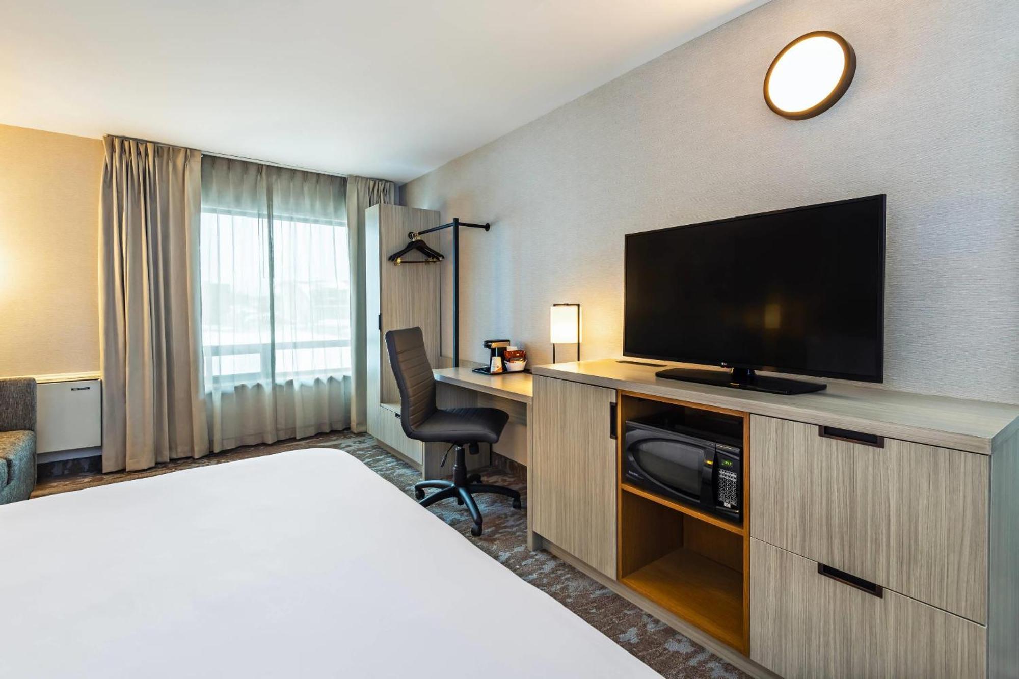 Comfort Inn Laval Exteriör bild