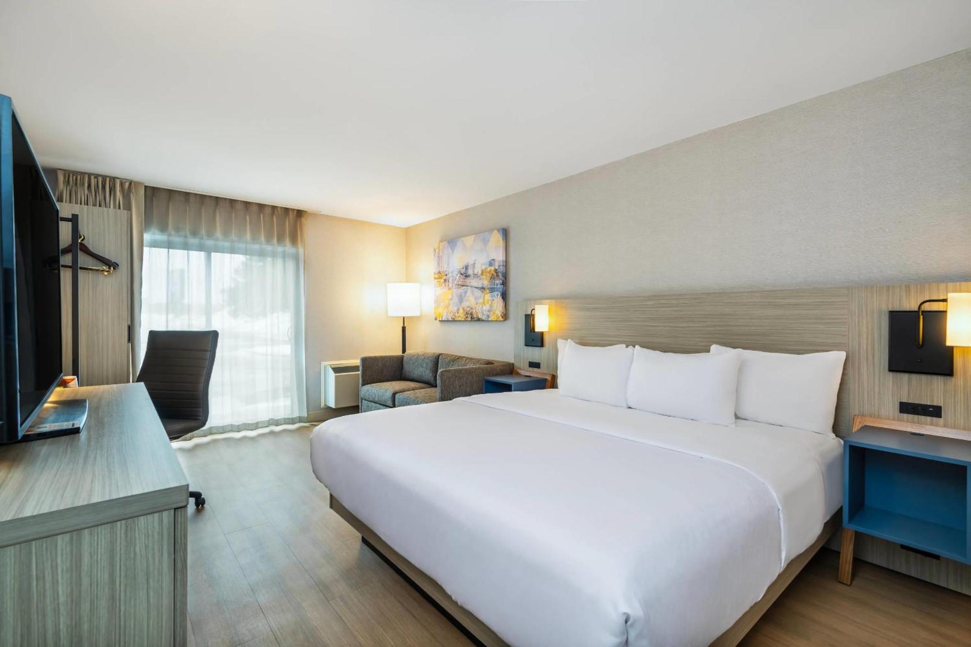 Comfort Inn Laval Exteriör bild
